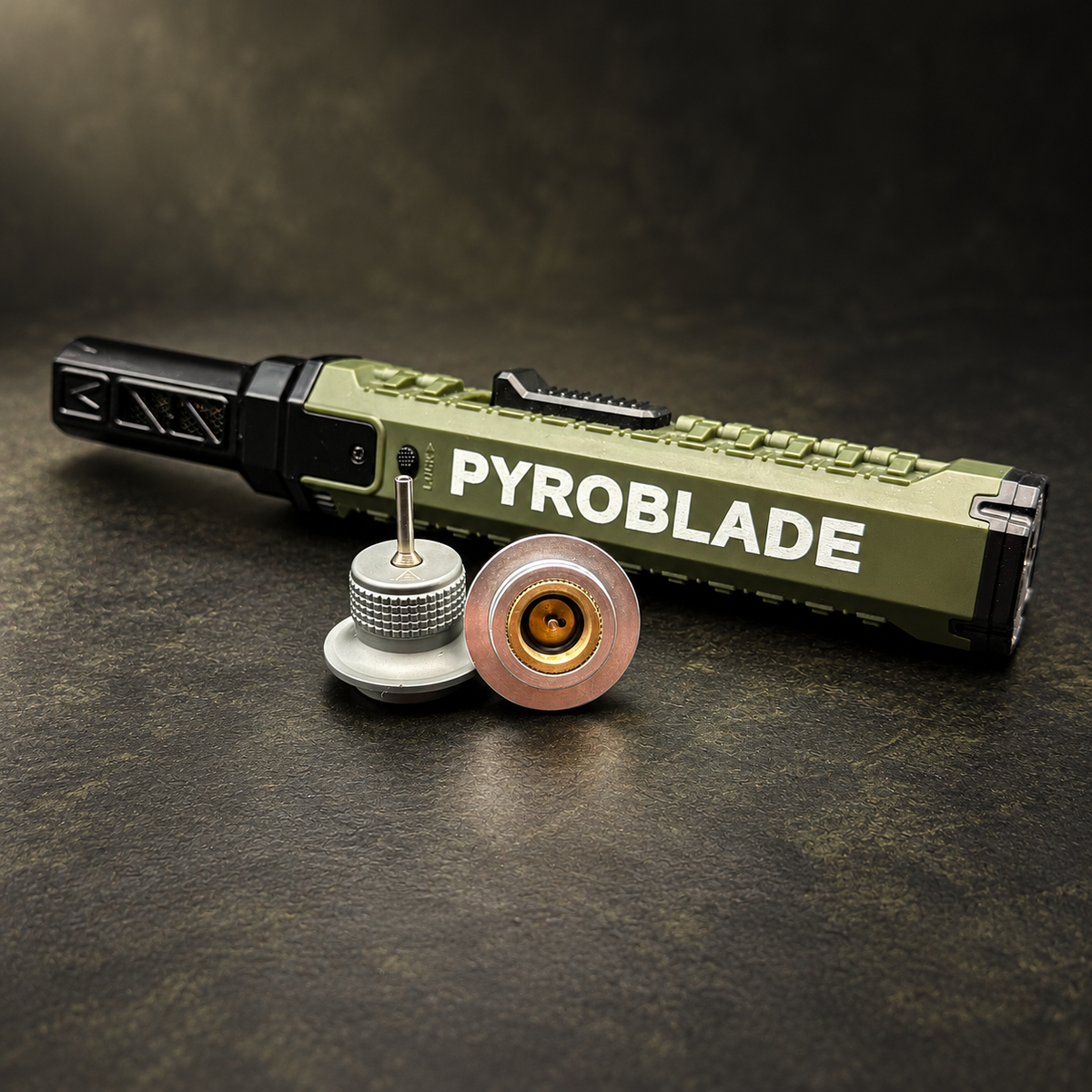 Pyroblade Apex Green Edition vist med ReFuel-adaptere
